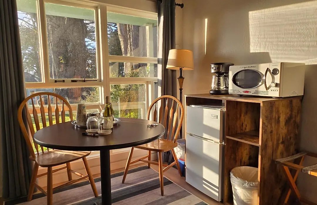 Inn At Schoolhouse Creek-1