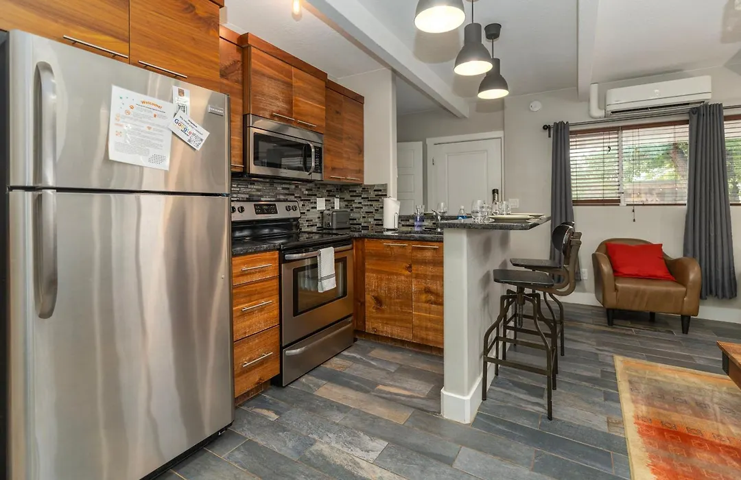 The Flagstone Boutique Inn & Suites-1