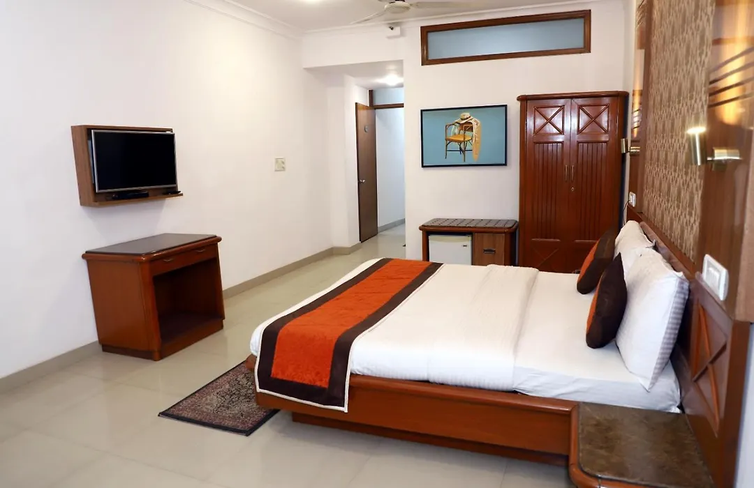 Airport Hotel-1