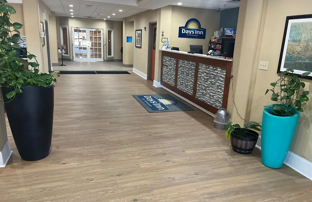 Days-Inn By Wyndham Cedartown-1