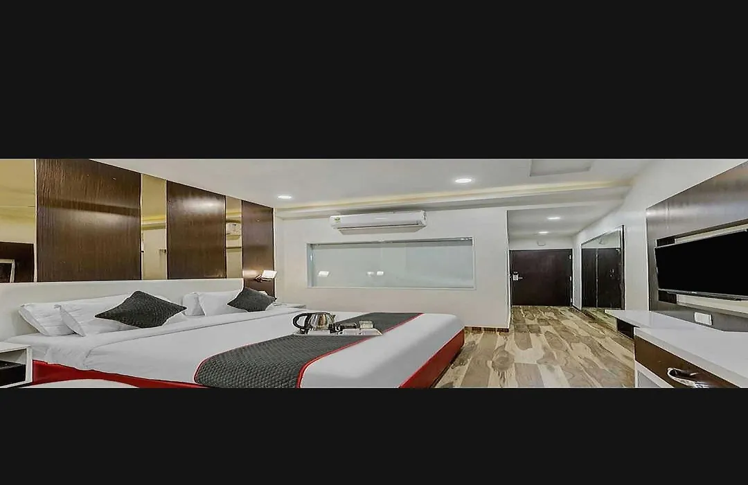 Hotel O Raas Near Peera Garhi Metro Station-1