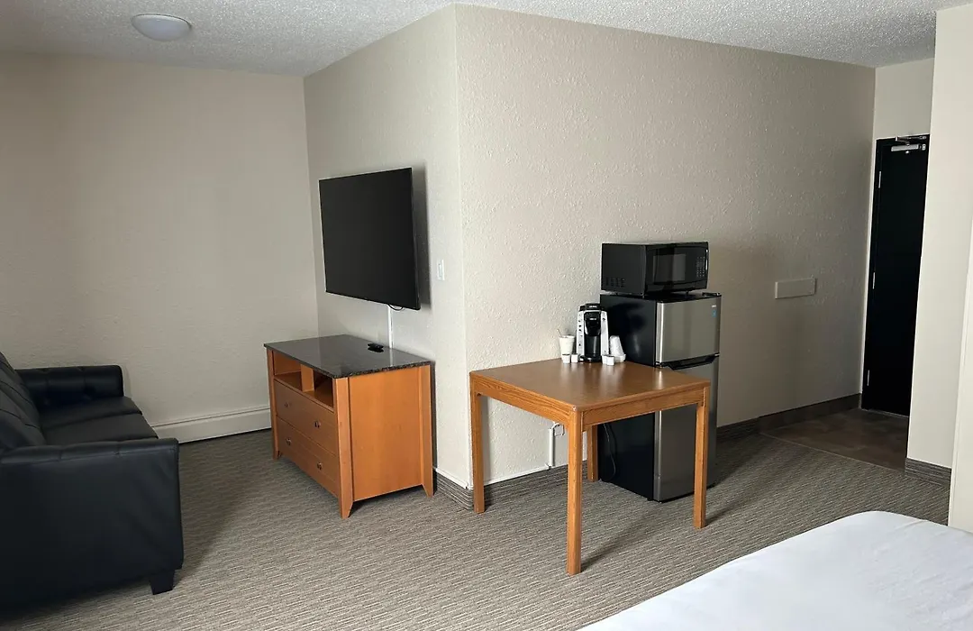 Anavada Inn & Suites - Grande Prairie-1