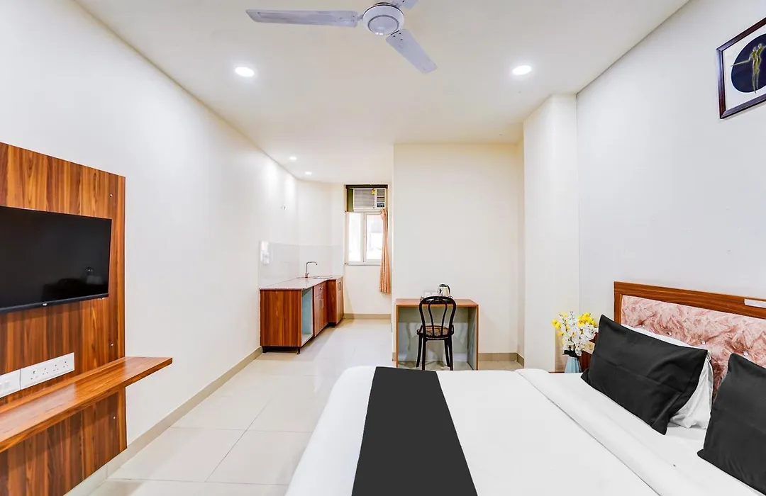 Super Collection O Sector 104 Noida-1