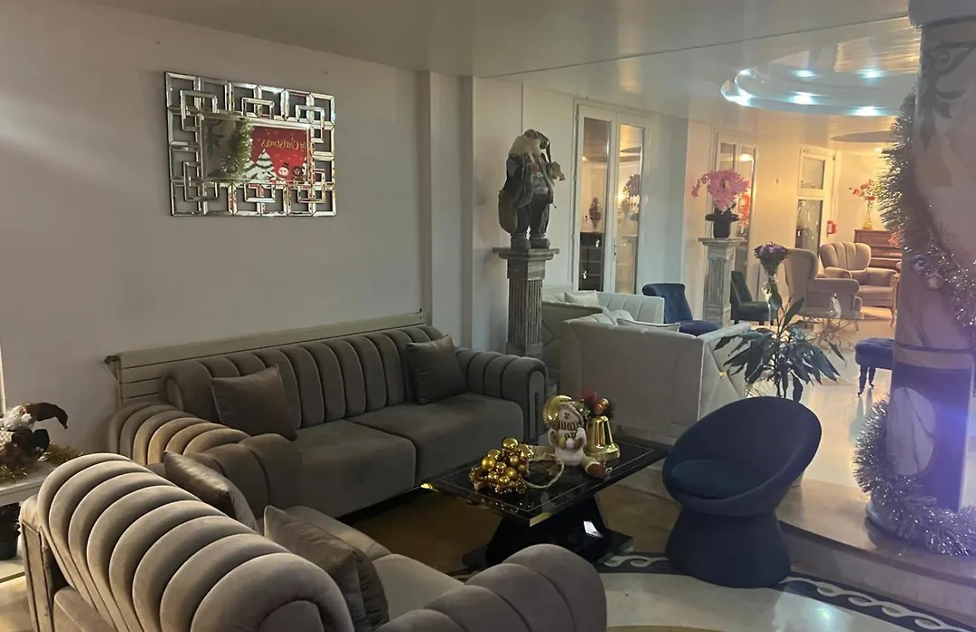 Hotel Grand Paris-1