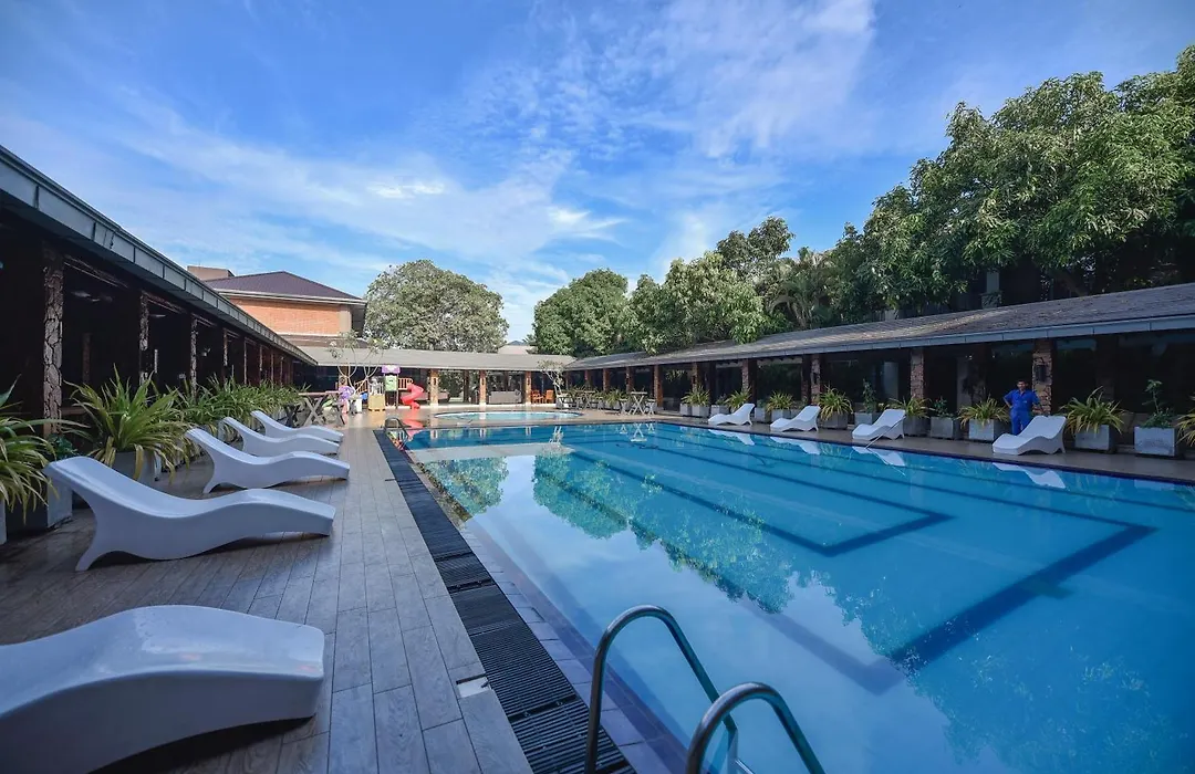 The Full Moon Hotel Katunayake-1