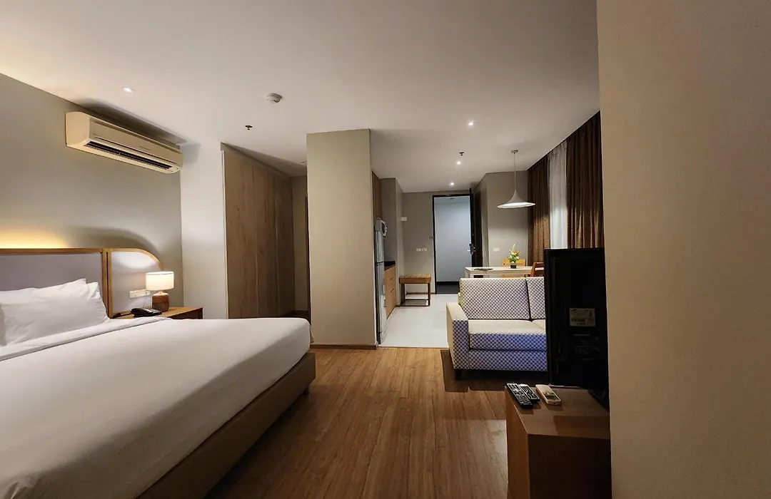 Brighton Hotel Bangkok-1