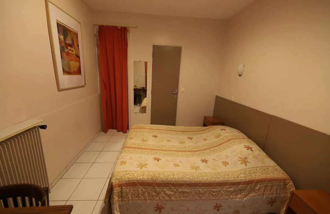 Hotel Du Roussillon-1