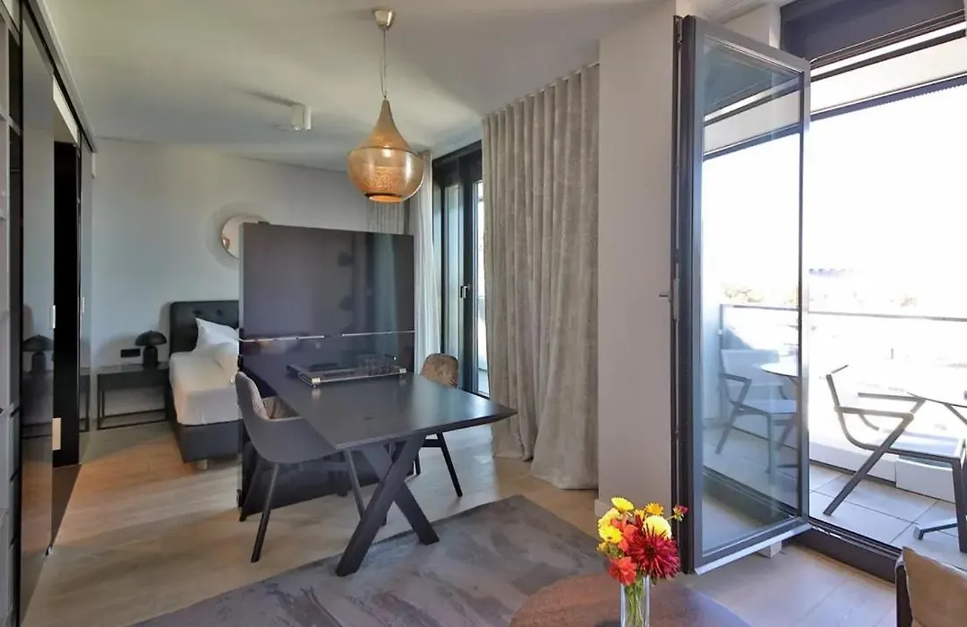 Sky Aparthotel-1