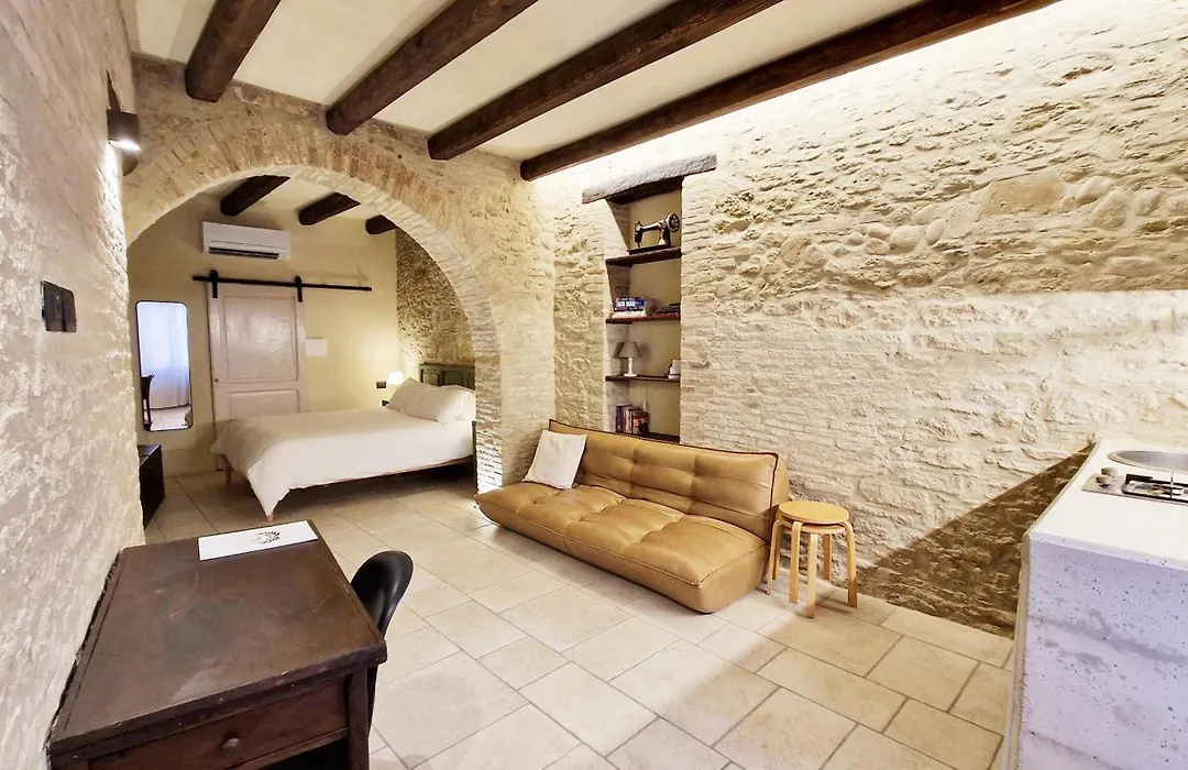 Casa Ocra-1