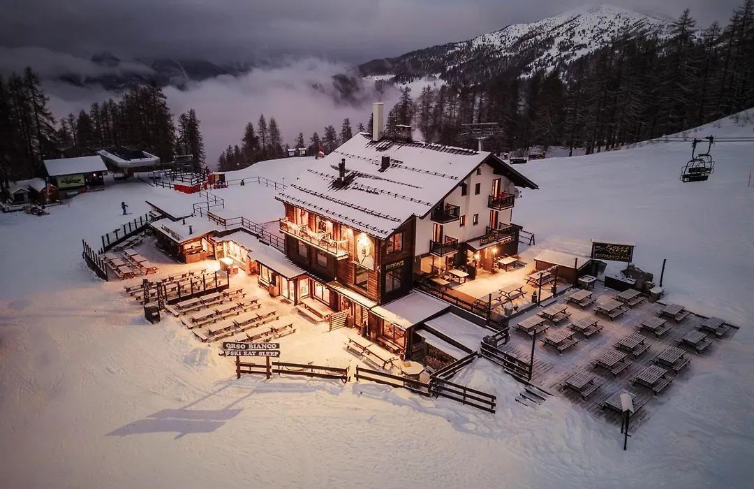 Orso Bianco Hotel & Chalet-1