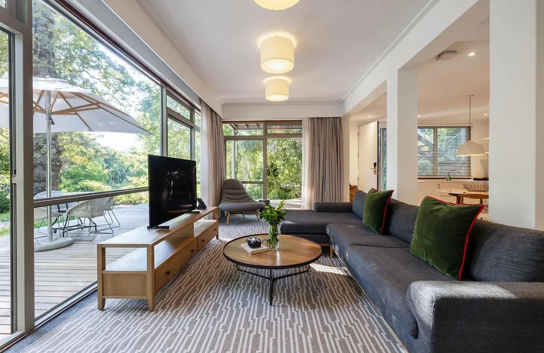 Vineyard Hotel-1