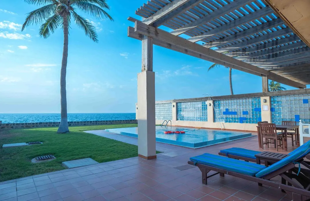 Al Nawras Island Resort-1