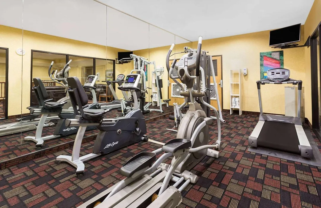 Ramada By Wyndham Kent Seattle Area-1