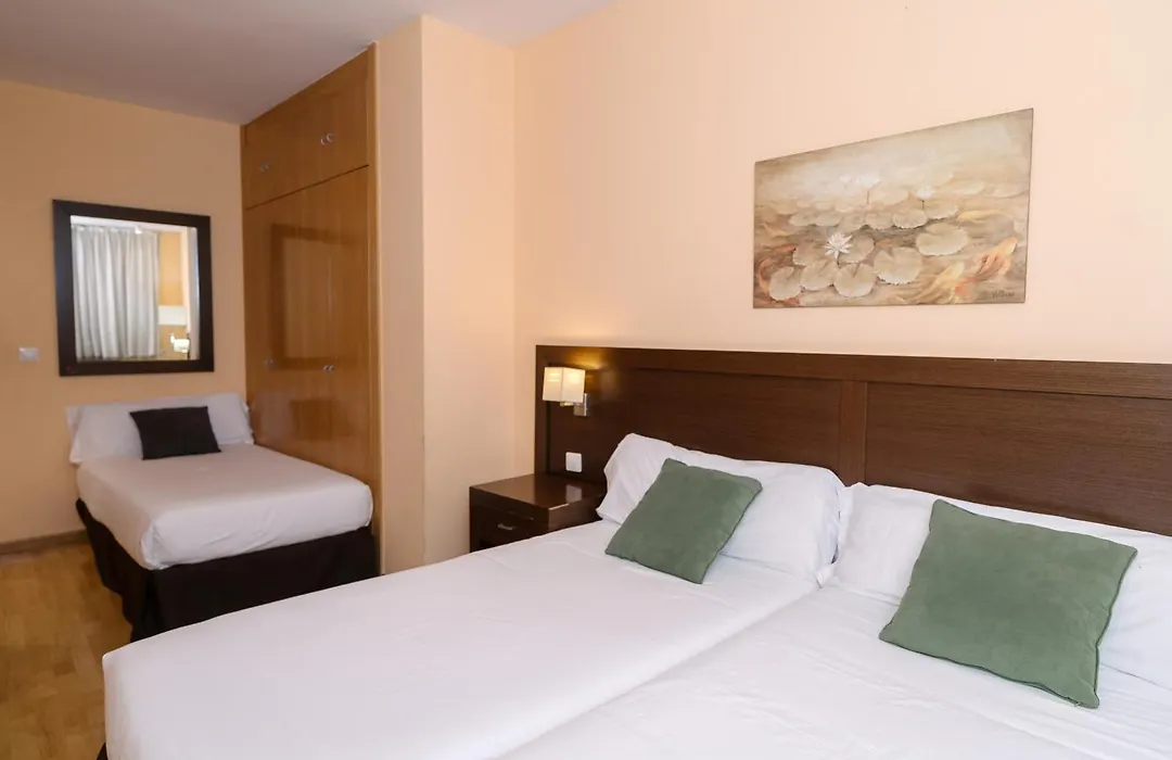 Hostal Acanto-1
