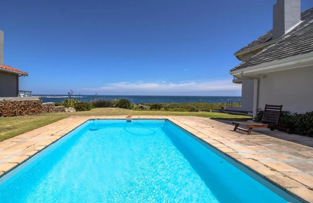 Sandbaai Country House-1
