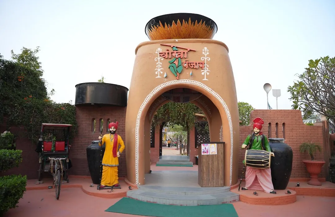 Pink Pearl Hotel By Chokhi Dhani-1