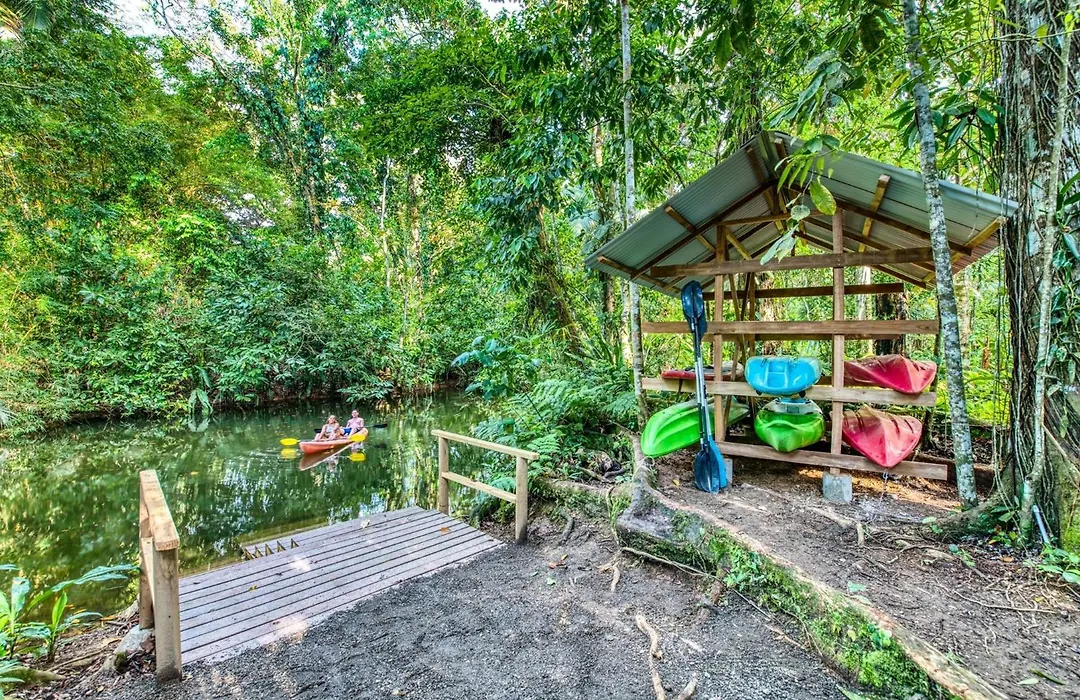Pachamama Nueva River side Bungalows Punta Uva-1
