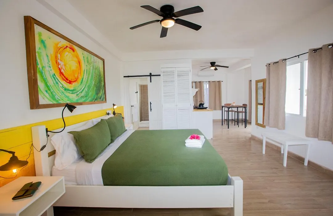 Treetops Hotel-1