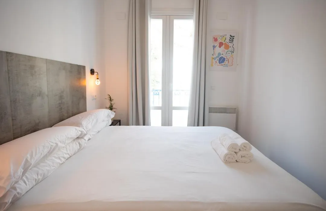 Naim Guest House Malaga Centro-1