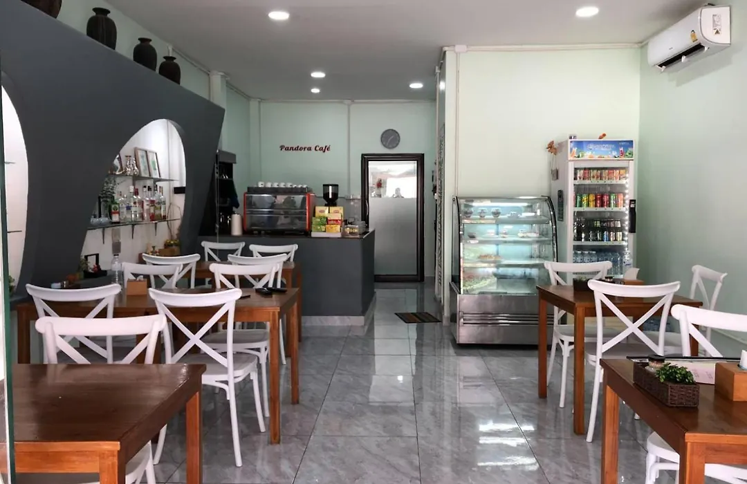 Pandora Café-1