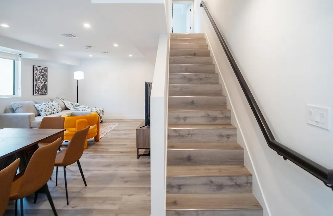 Stylish & Cozy Retreat Near Usc & Downtown La-1