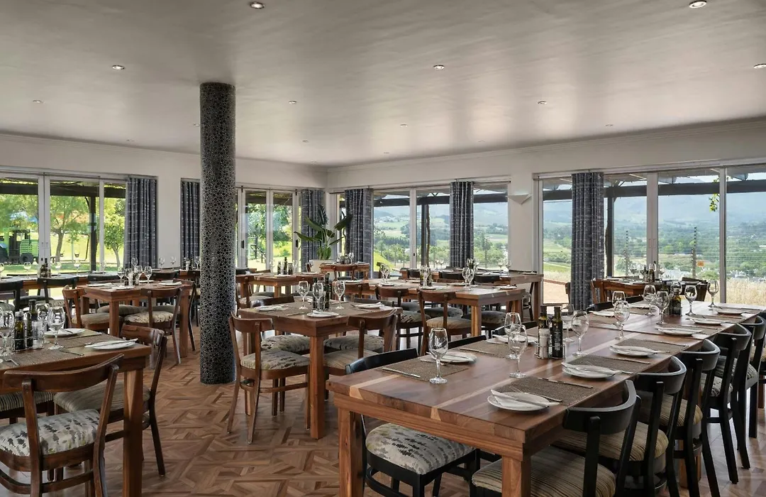 Protea Hotel By Marriott Stellenbosch & Conference Centre-1