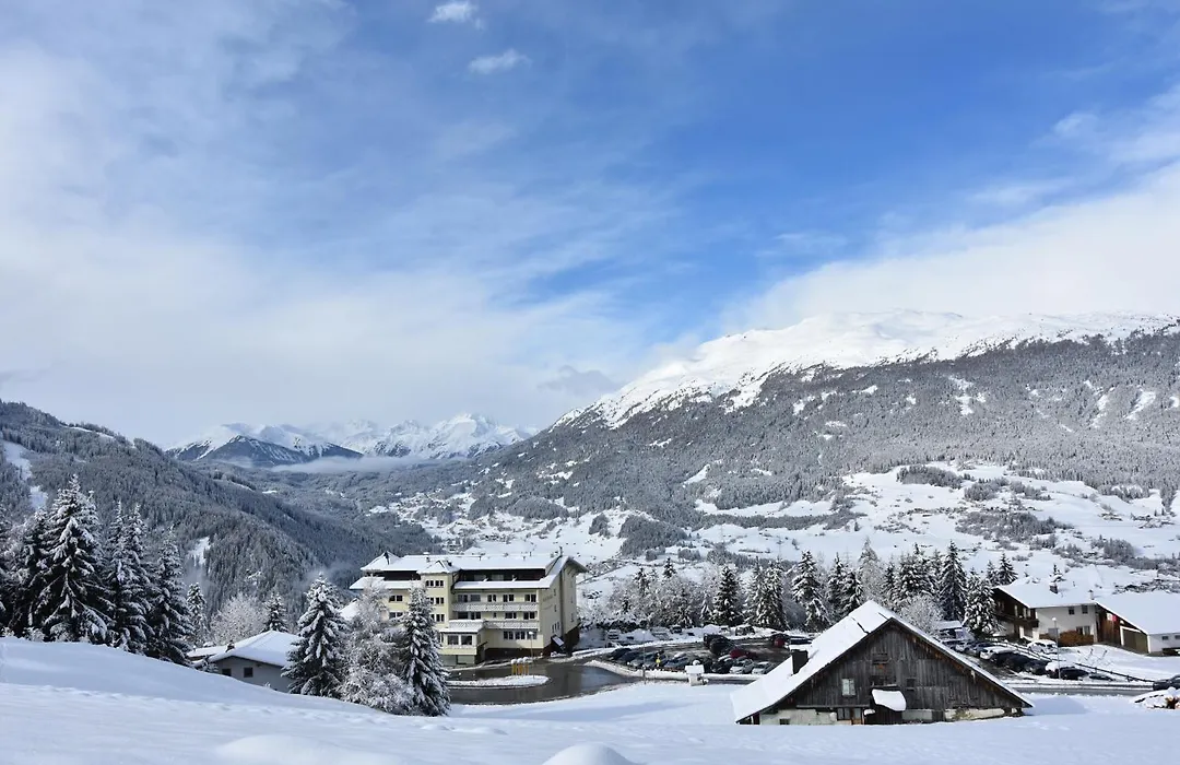 Wellness Aparthotel Panorama Alpin - Ferienwohnungen Jerzens im Pitztal-1