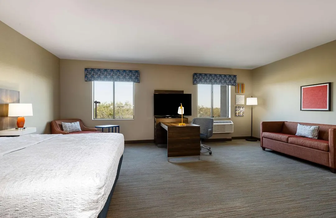 Hampton Inn & Suites Woodward-1