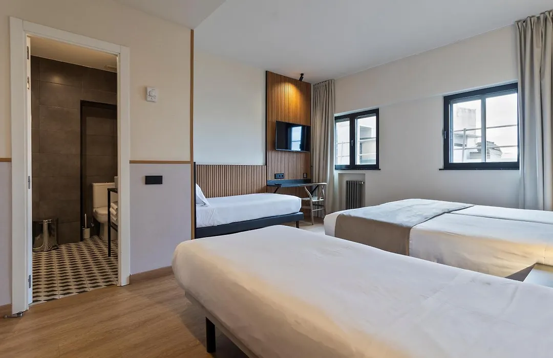 Hotel Acta Madfor-1
