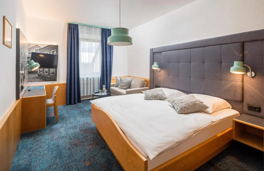Hotel-Gasthof zum Bach-1
