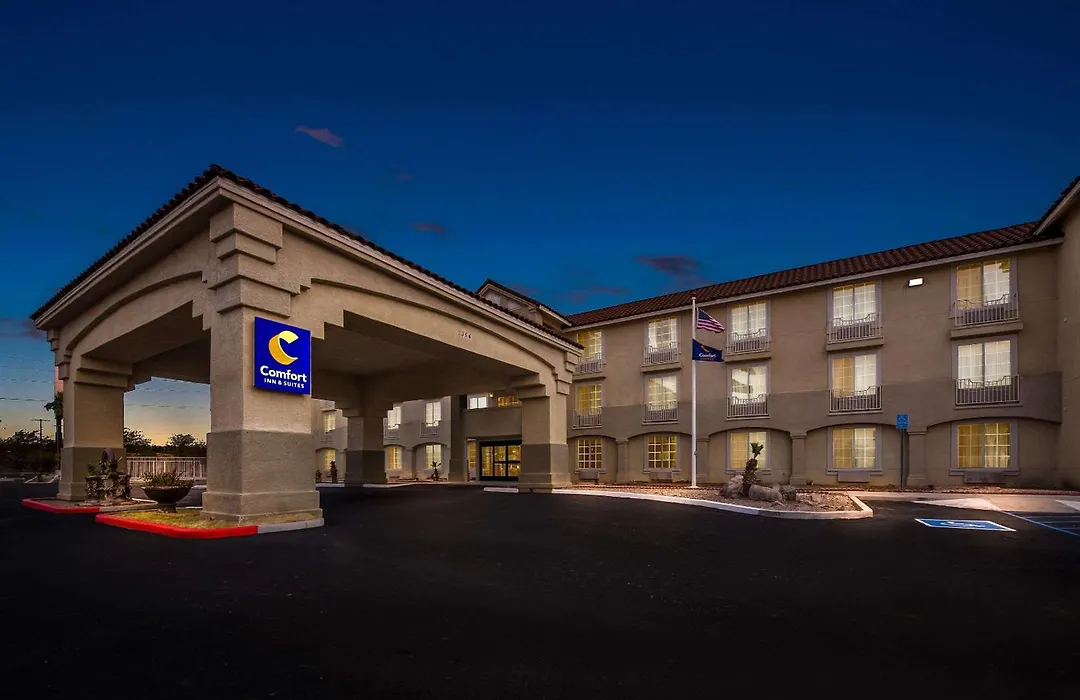 Comfort Inn&Suites El Centro I-8-1