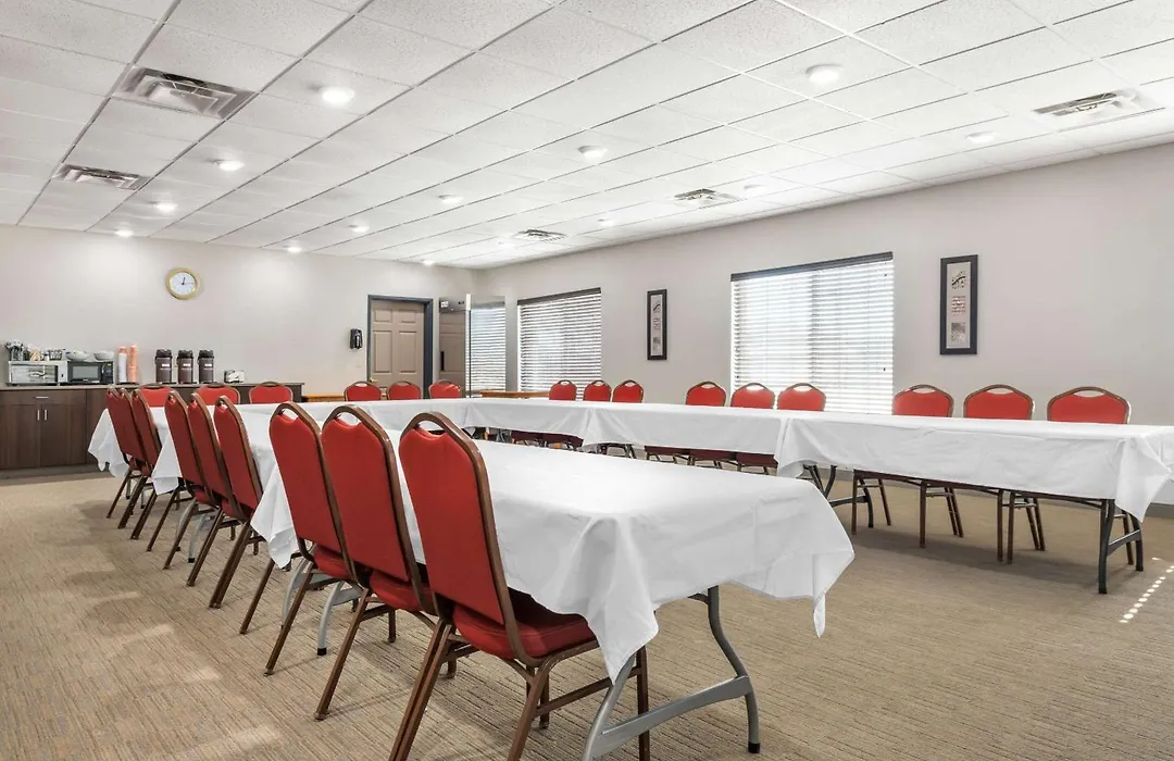 Country Inn & Suites By Radisson, Watertown, Sd-1