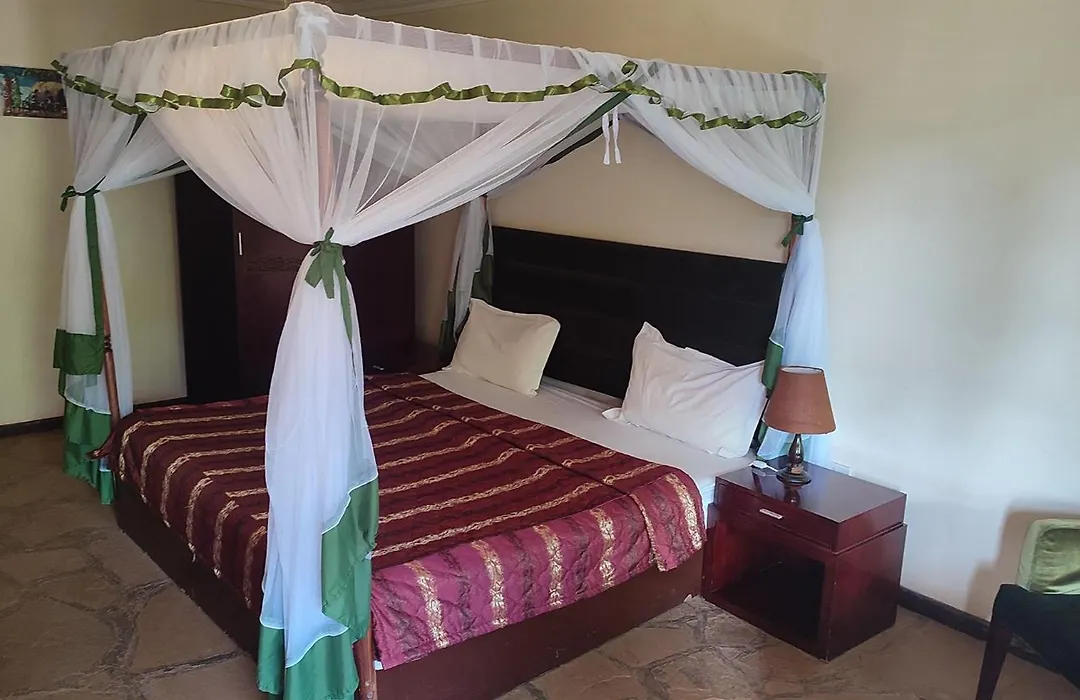 Aa Lodge Amboseli-1