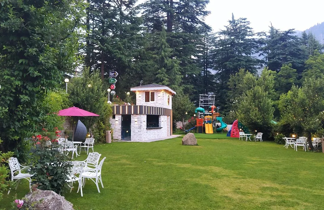 The Orchard Greens-1