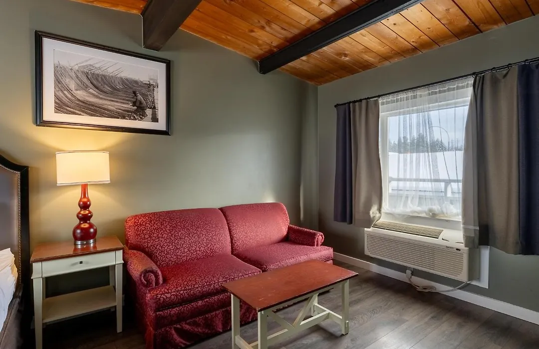 Ace Motel-1