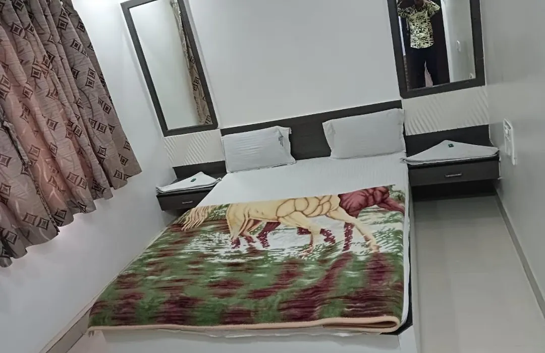 Hotel Shri Sai Darshan-1