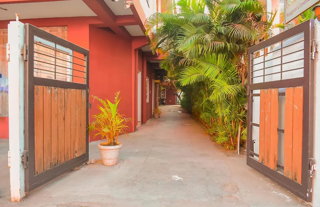 Naksha Tree Hotels- Ramapuram-1