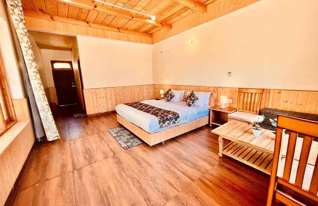 Himalayan River Resort, Manali - #Riverside # Private Parking # Scenic River & Mountain View # Open Cafe # Spacious Rooms-1