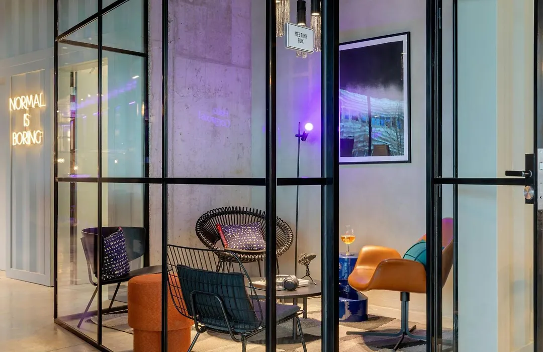 Moxy Antwerp-1