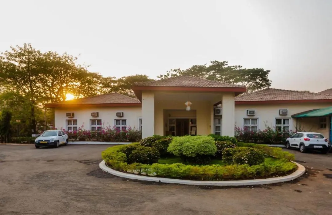 Modi'S Resort Karjat-1