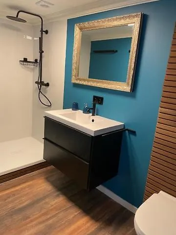 Mi Casa Naranja-1