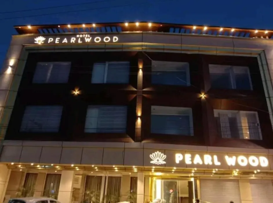 Hotel Pearl Wood-1