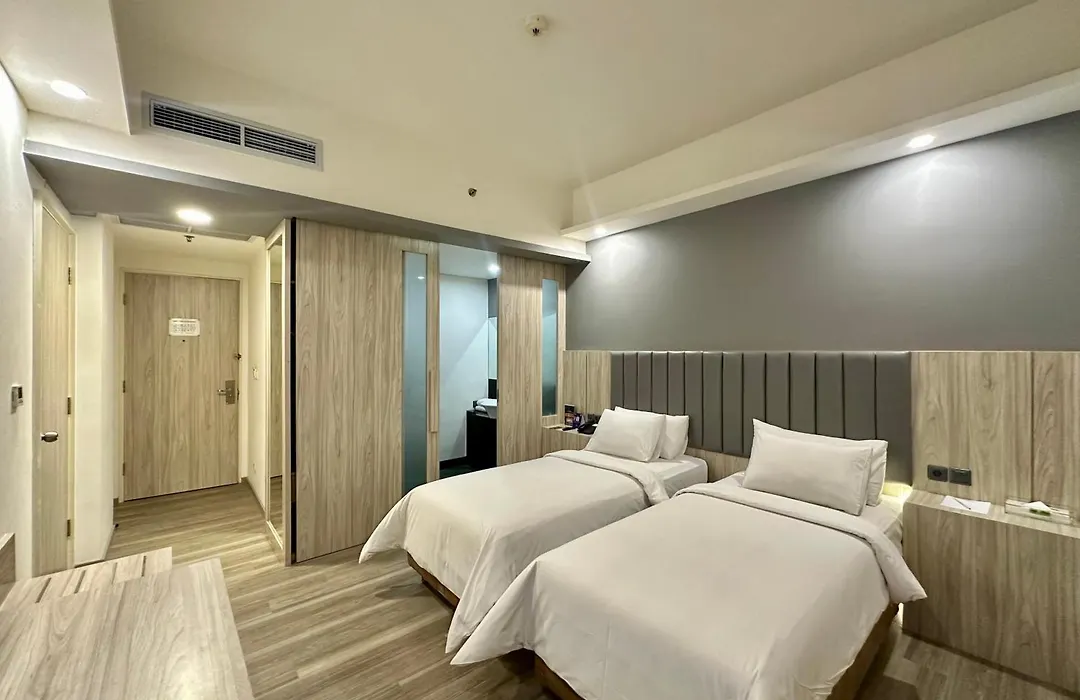 Sparks Life Jakarta, Artotel Curated-1