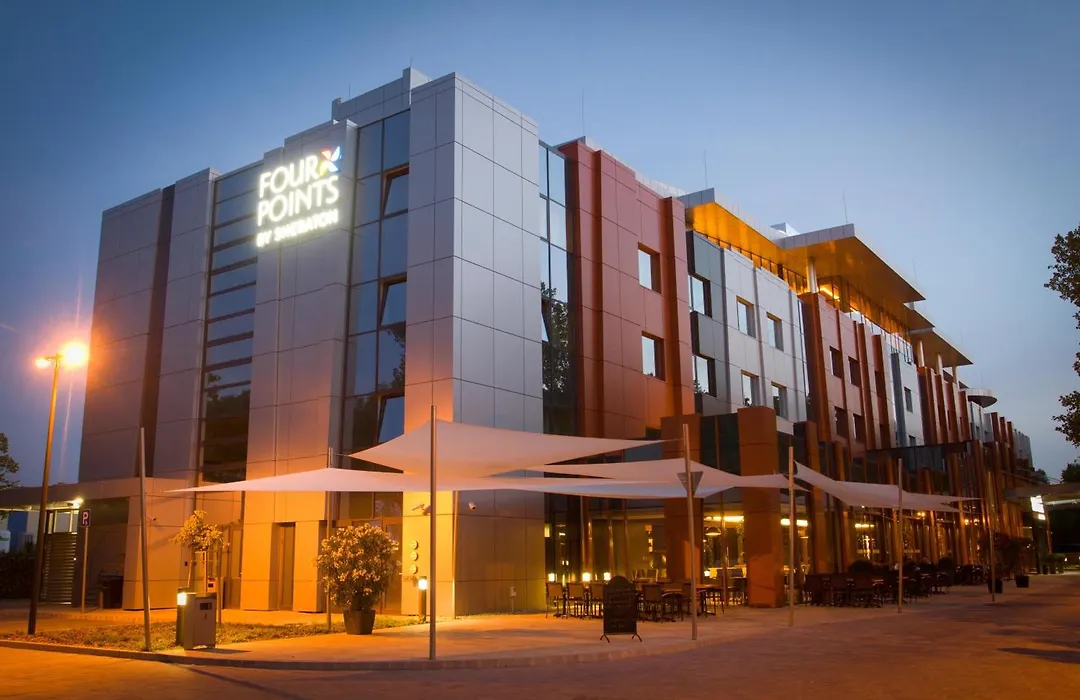 Four Points By Sheraton Kecskemet Hotel And Conference Center-1