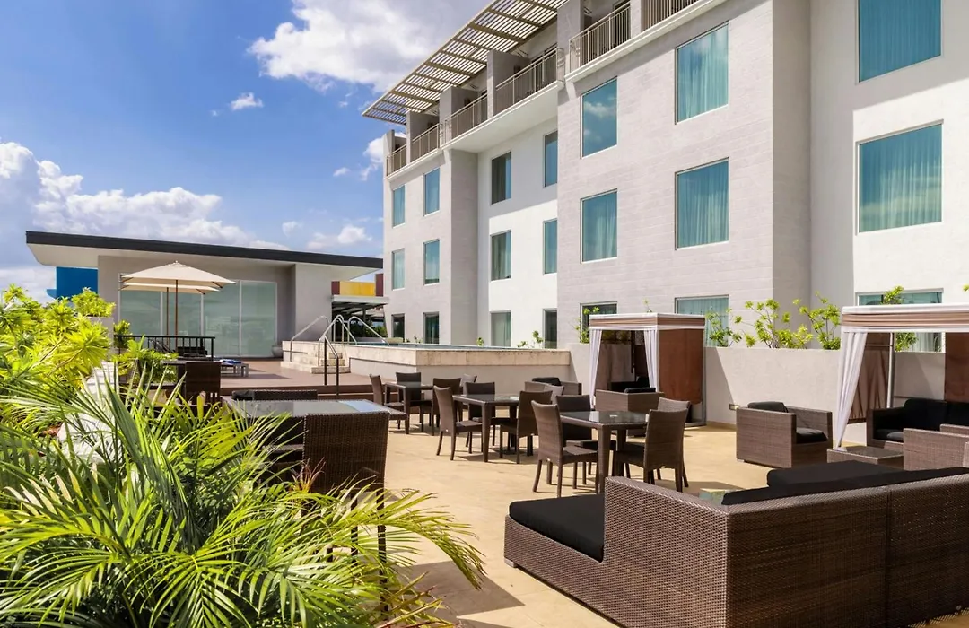 Courtyard By Marriott Kingston, Jamaica-1