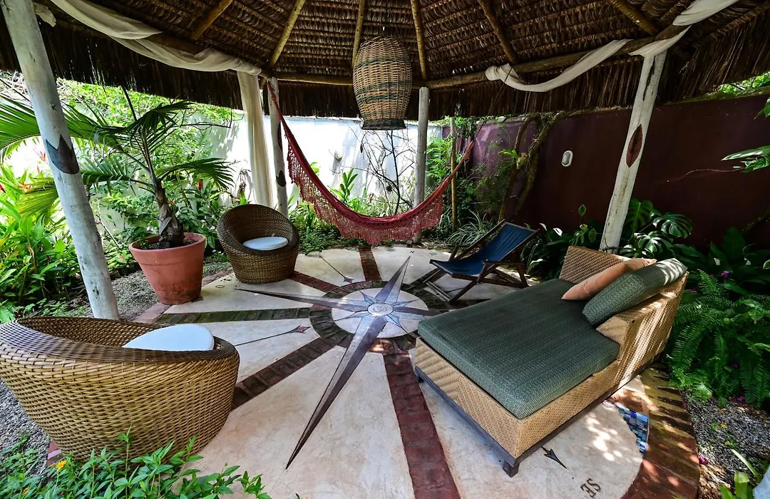 Gambá Nomads House-1