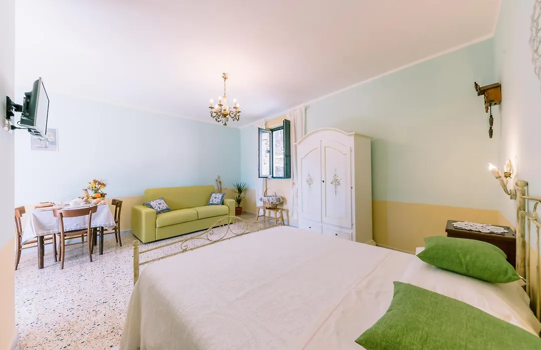 Lucy'S Guest House Amalfi Coast-1