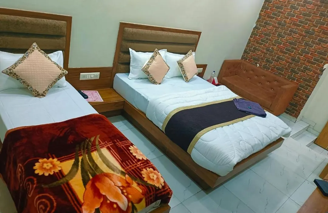 Hotel Green Park,Ahmedabad-1
