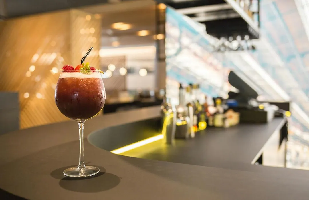 Courtyard By Marriott Paris Arcueil-1