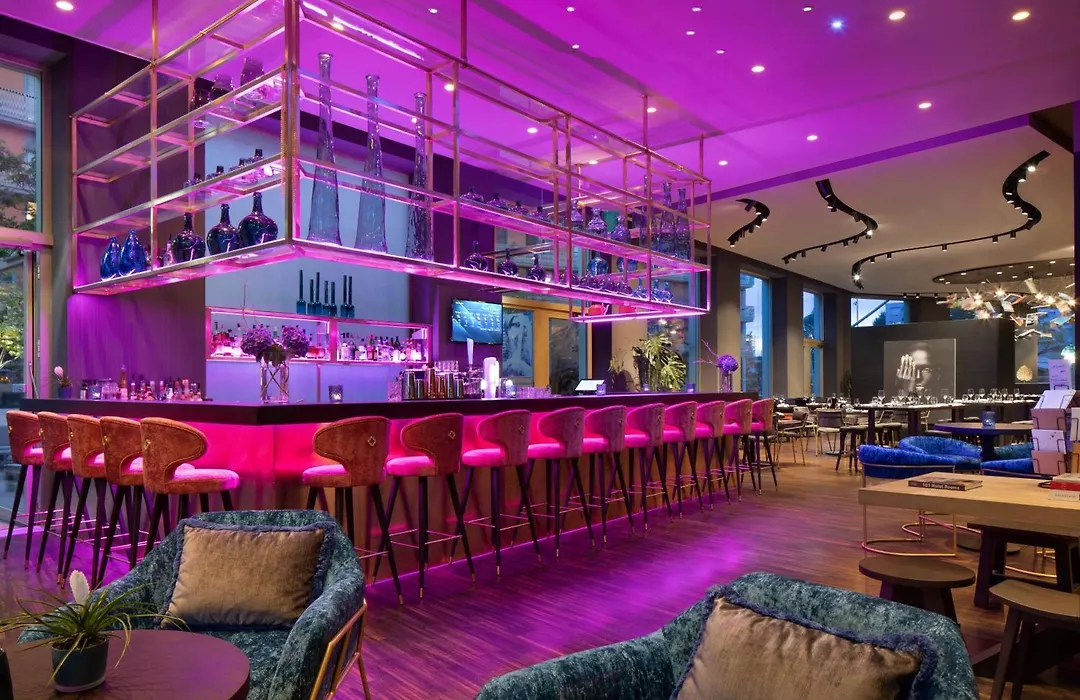 Renaissance Zurich Tower Hotel-1